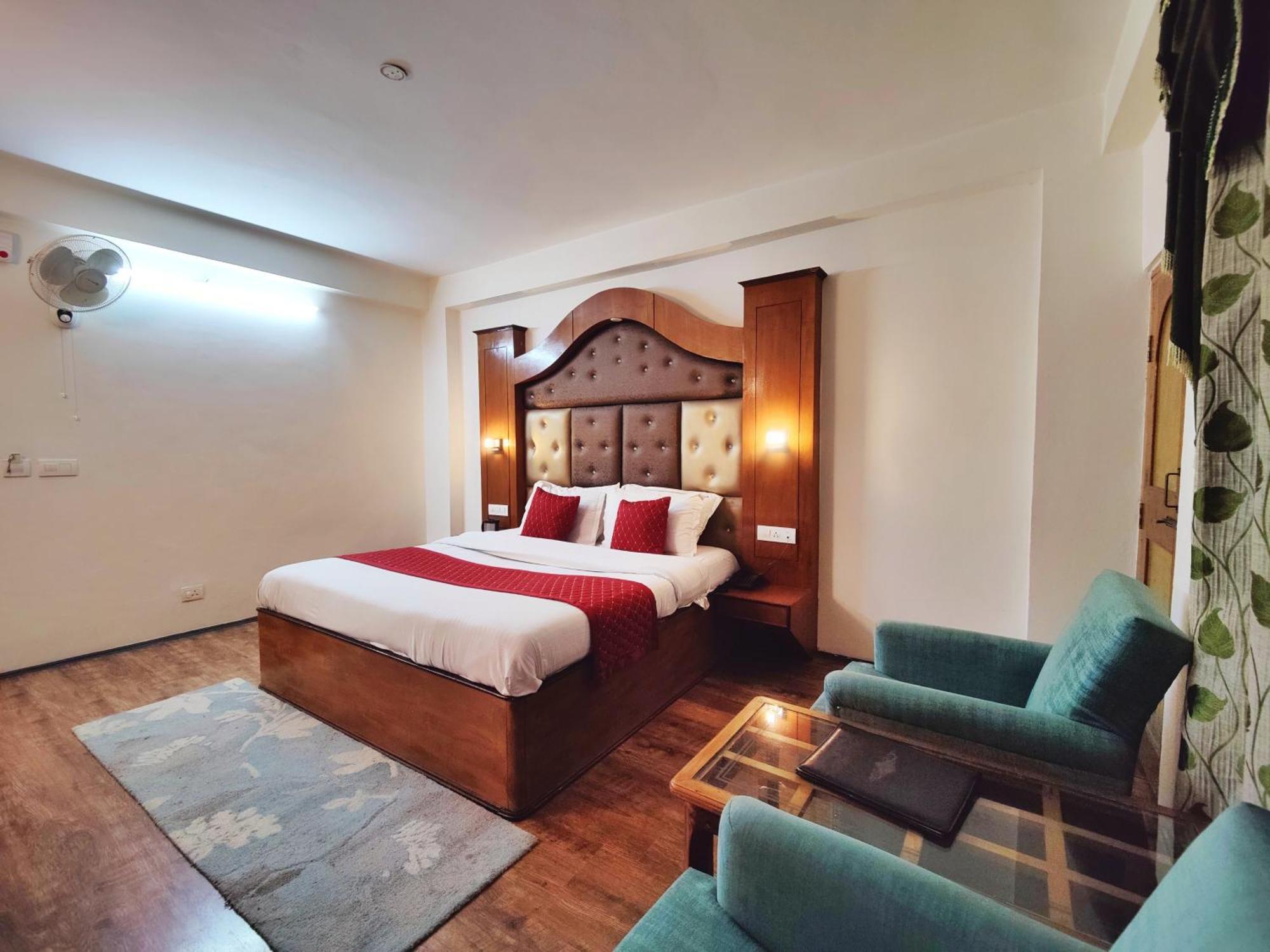 Surya International Hotel Manali Near Mall Road Exterior photo