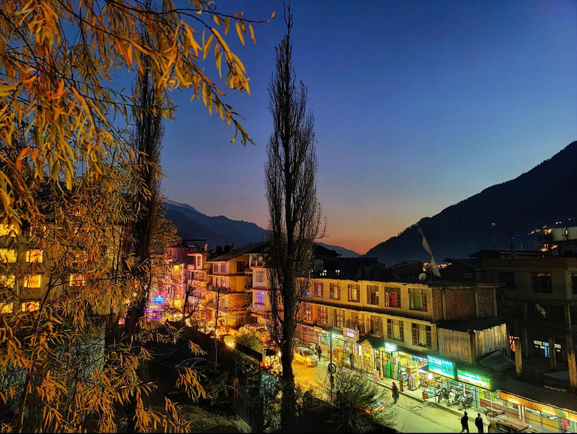 Surya International Hotel Manali Near Mall Road Exterior photo