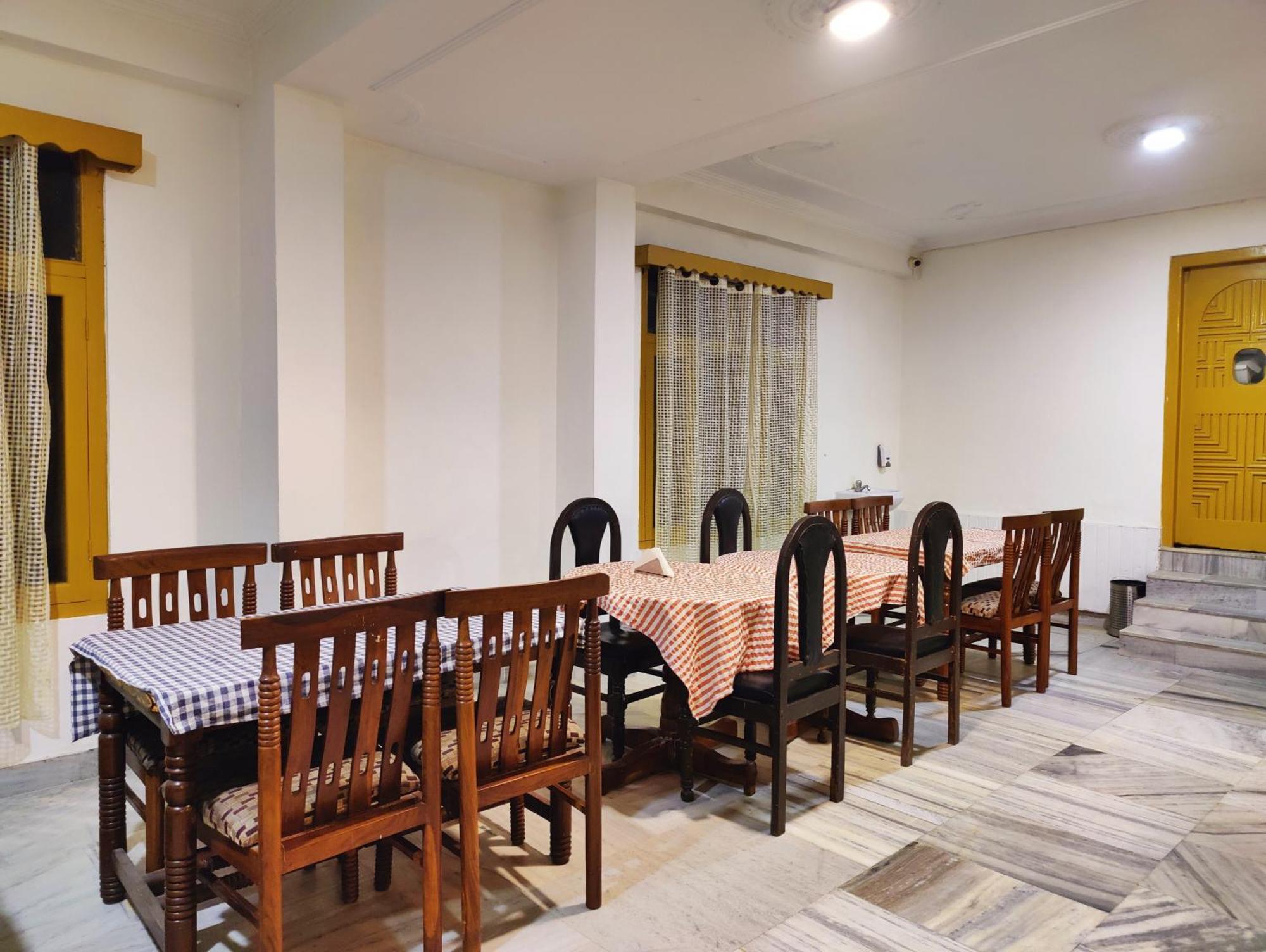 Surya International Hotel Manali Near Mall Road Exterior photo