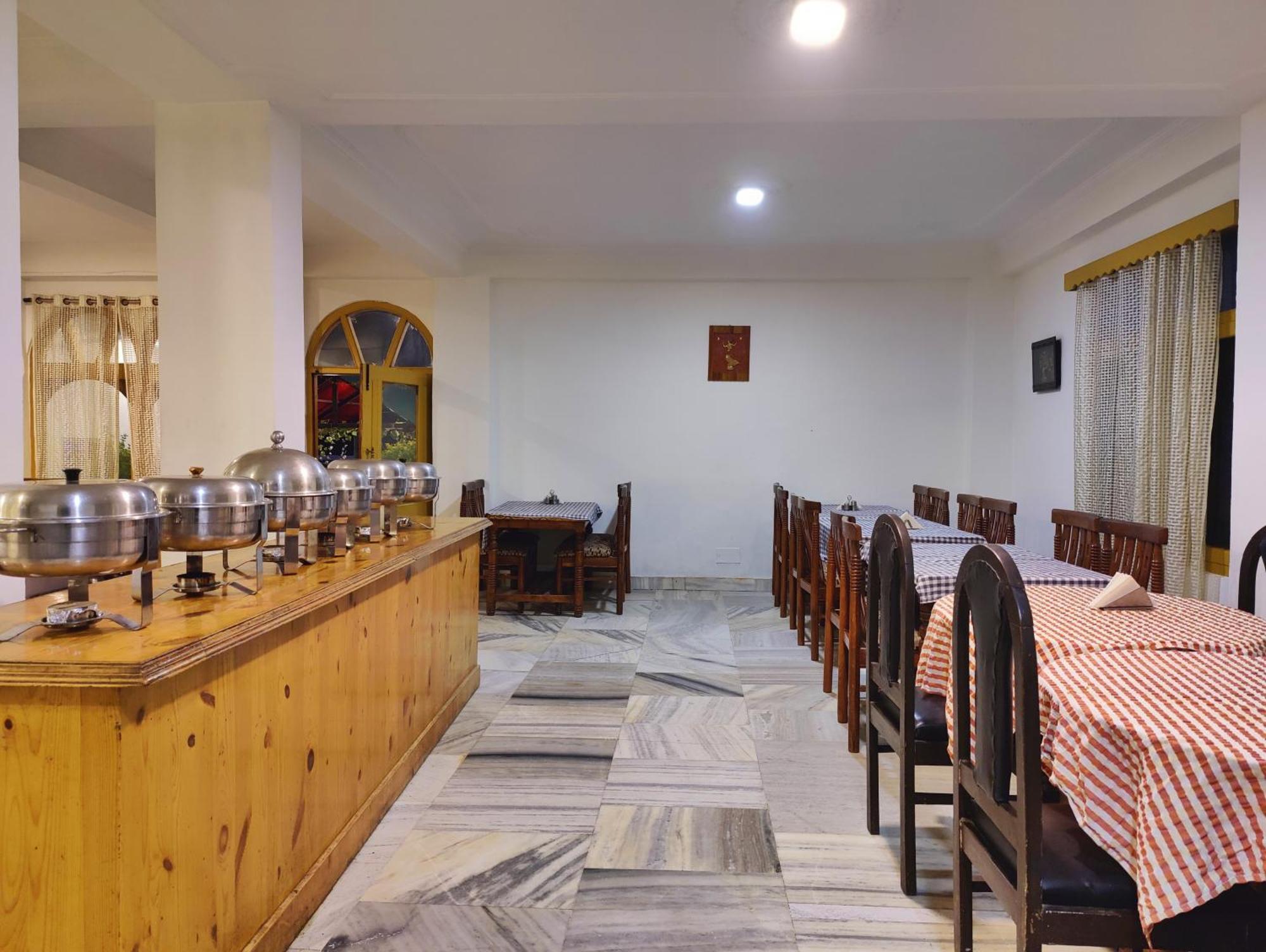Surya International Hotel Manali Near Mall Road Exterior photo