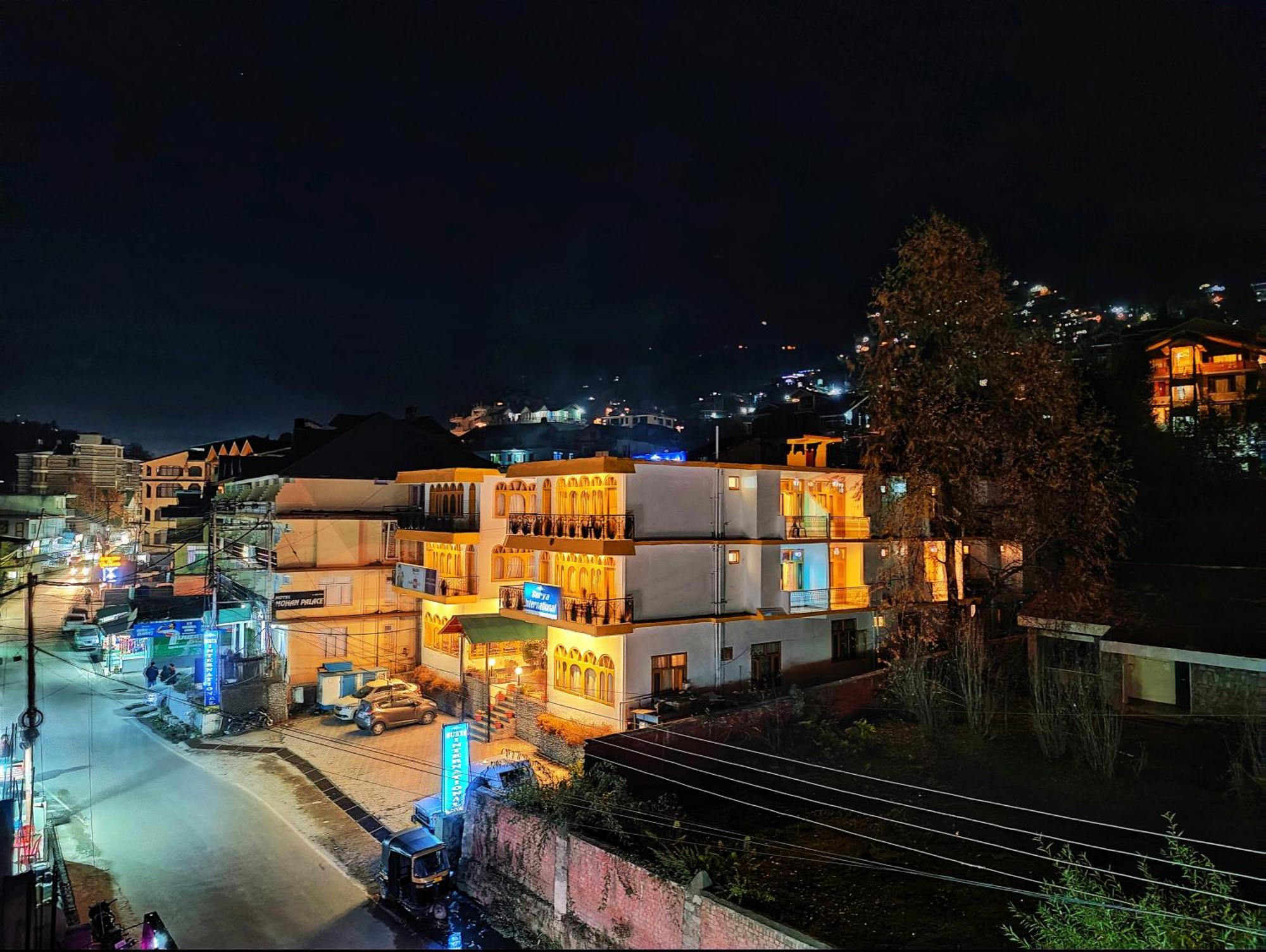 Surya International Hotel Manali Near Mall Road Exterior photo